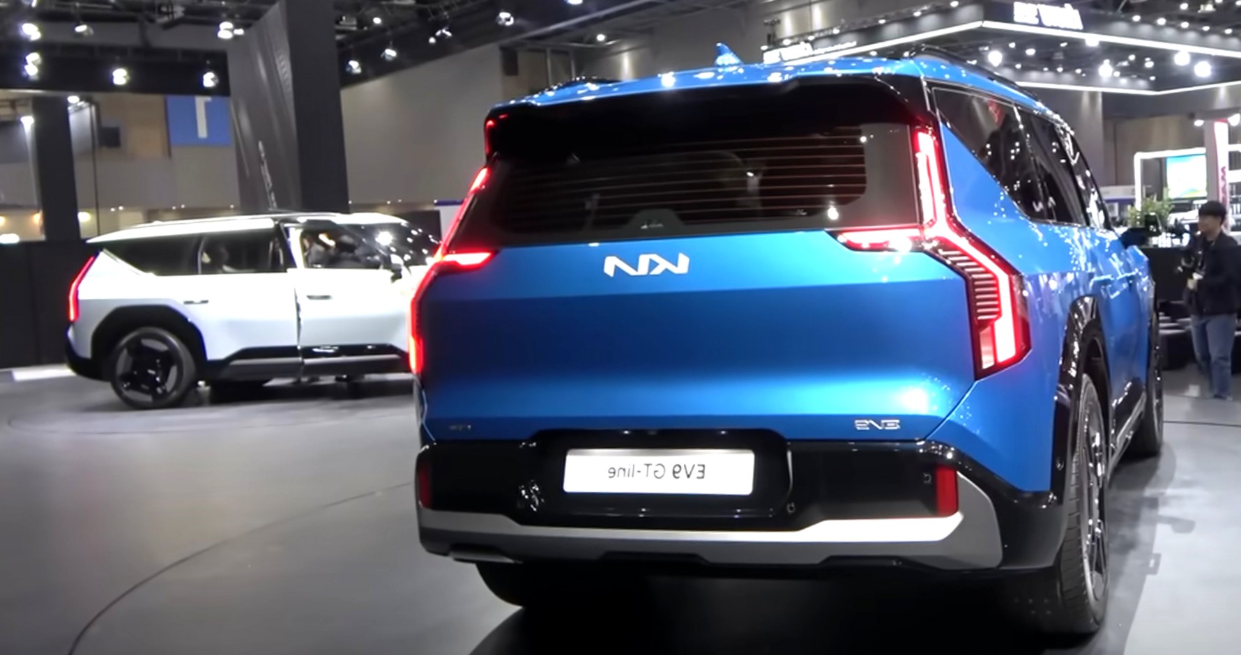 2025 Kia EV9 Take A Detailed Tour Of The Hot New Electric SUV Auto